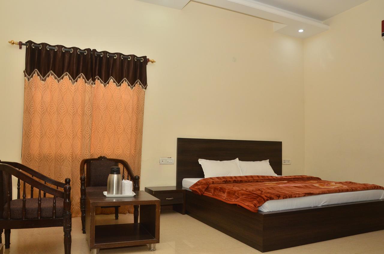 Hotel Milan Palace Amritsar