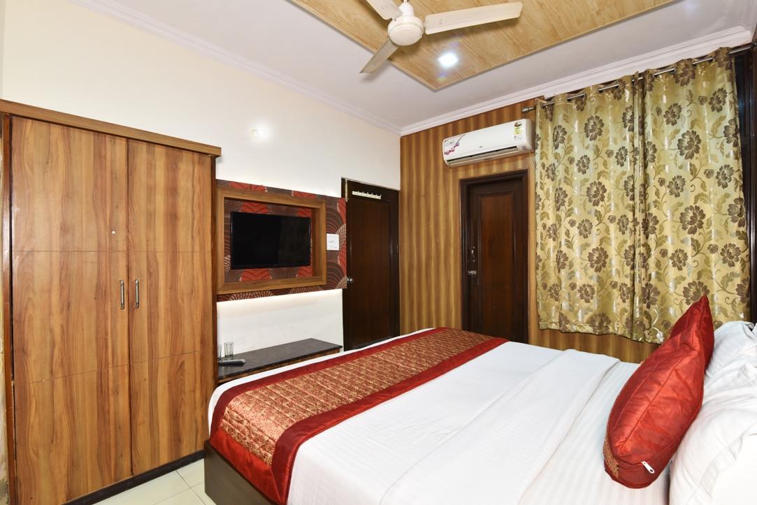 B-comfort Hotel *