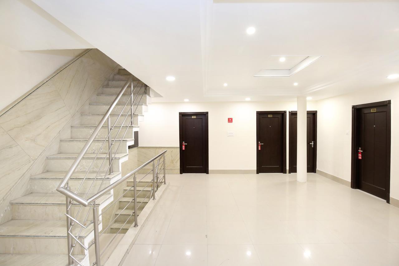 Hotel Oyo 12354 Sangreela 3*