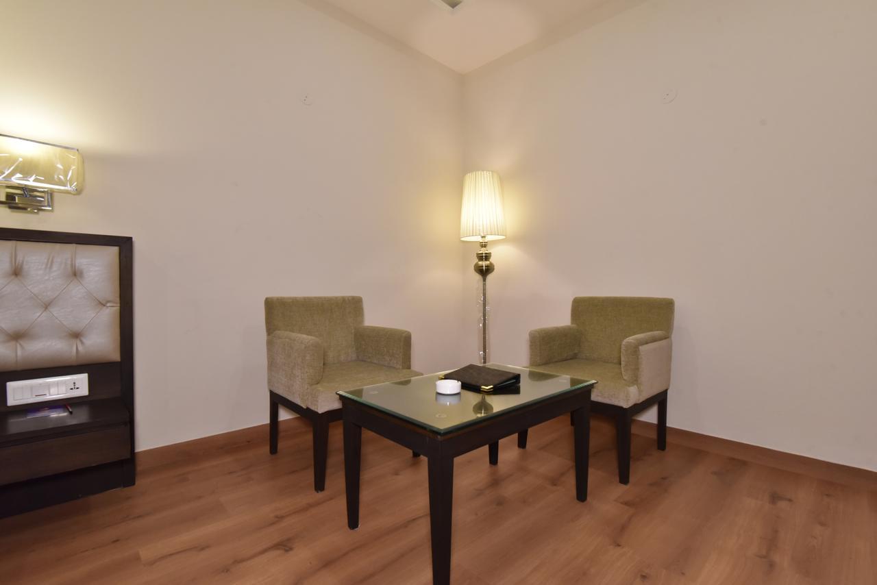 Shiraz Castle Hotel Amritsar