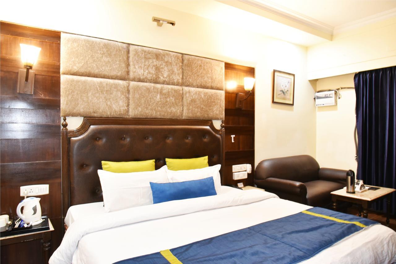 Shiraz Castle 3*