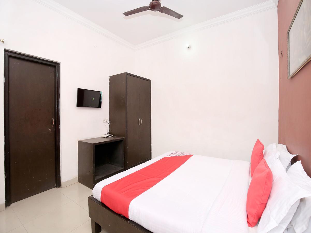 Oyo 12972 Krishna Castle Inn