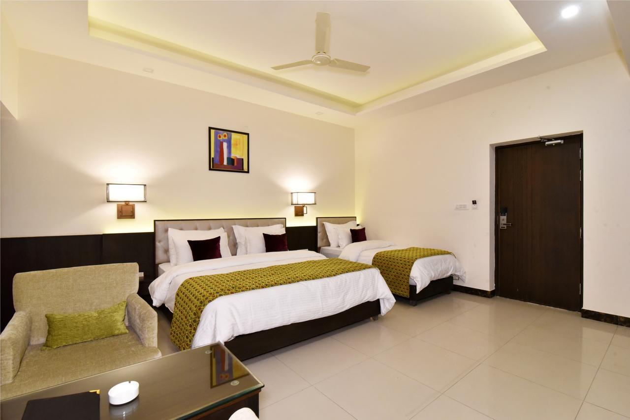Shiraz Castle 3* Amritsar