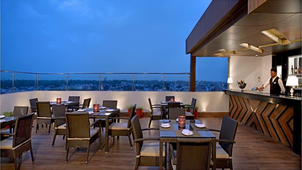 Golden Sarovar Portico