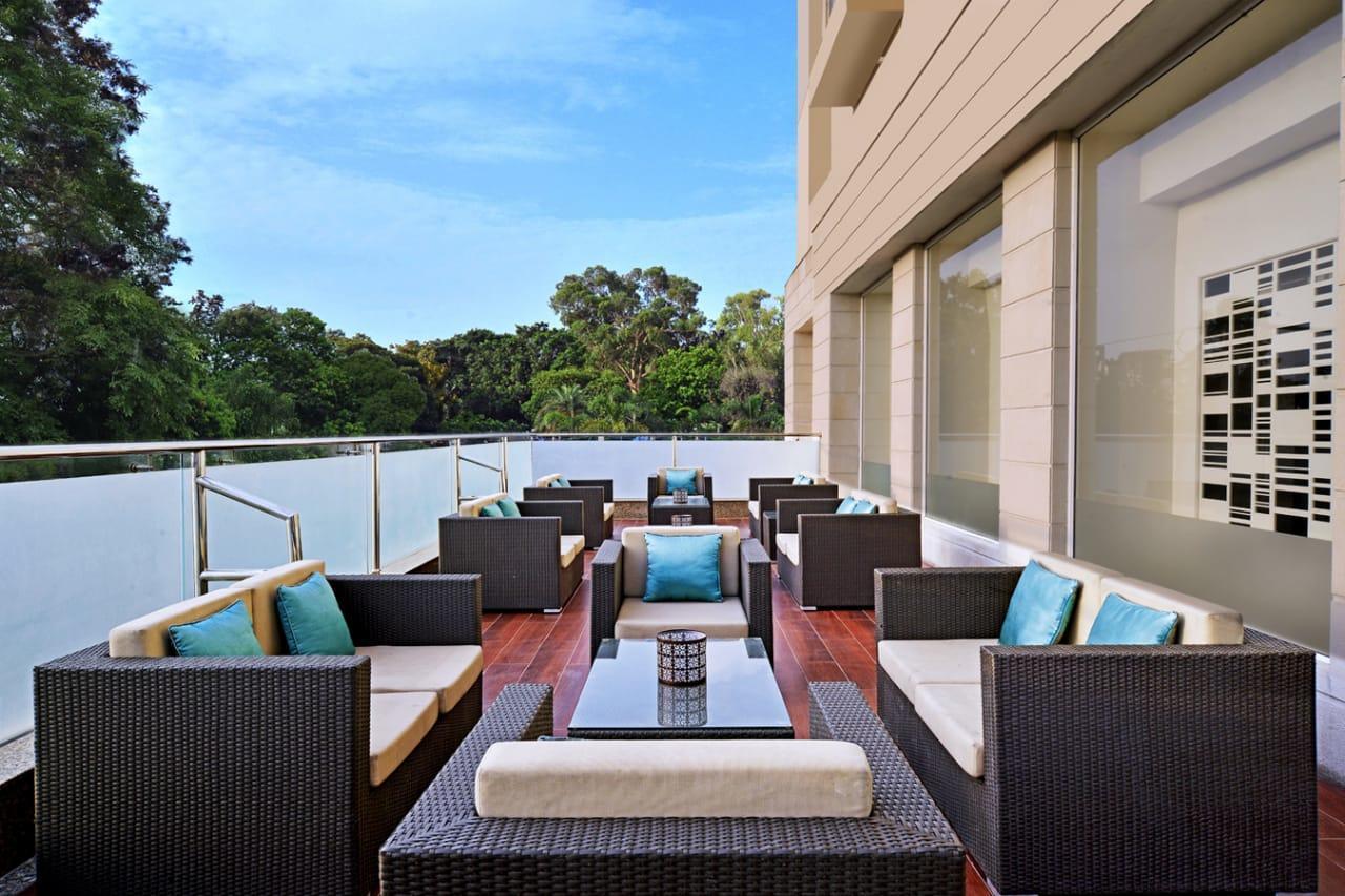 Hotel Golden Sarovar Portico 4*