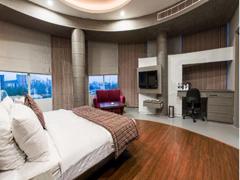 Narula's Aurrum Hotel 3*