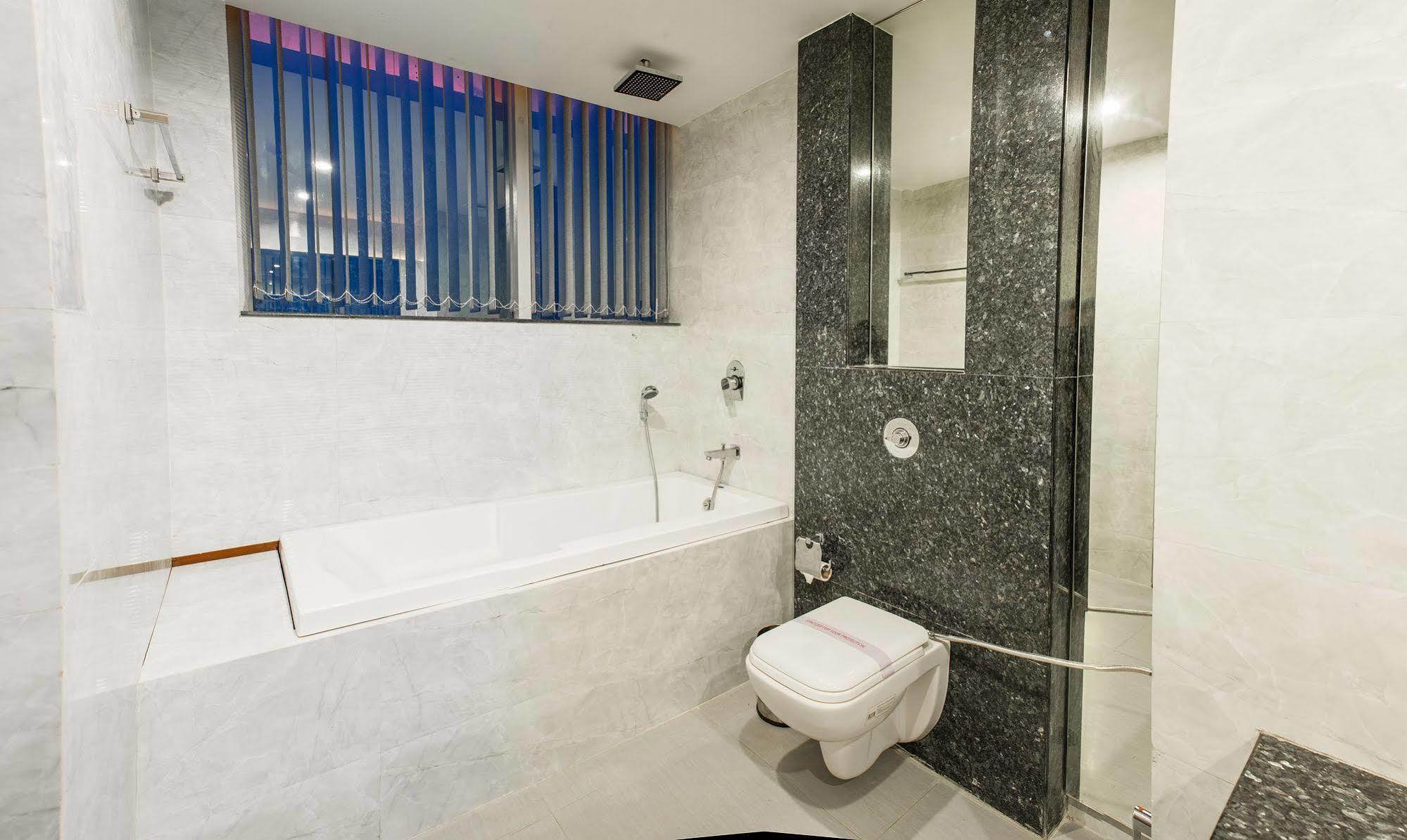 Narula's Aurrum 3* Amritsar