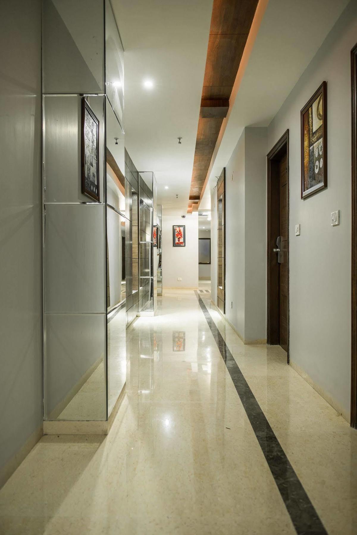 Narula's Aurrum 3*