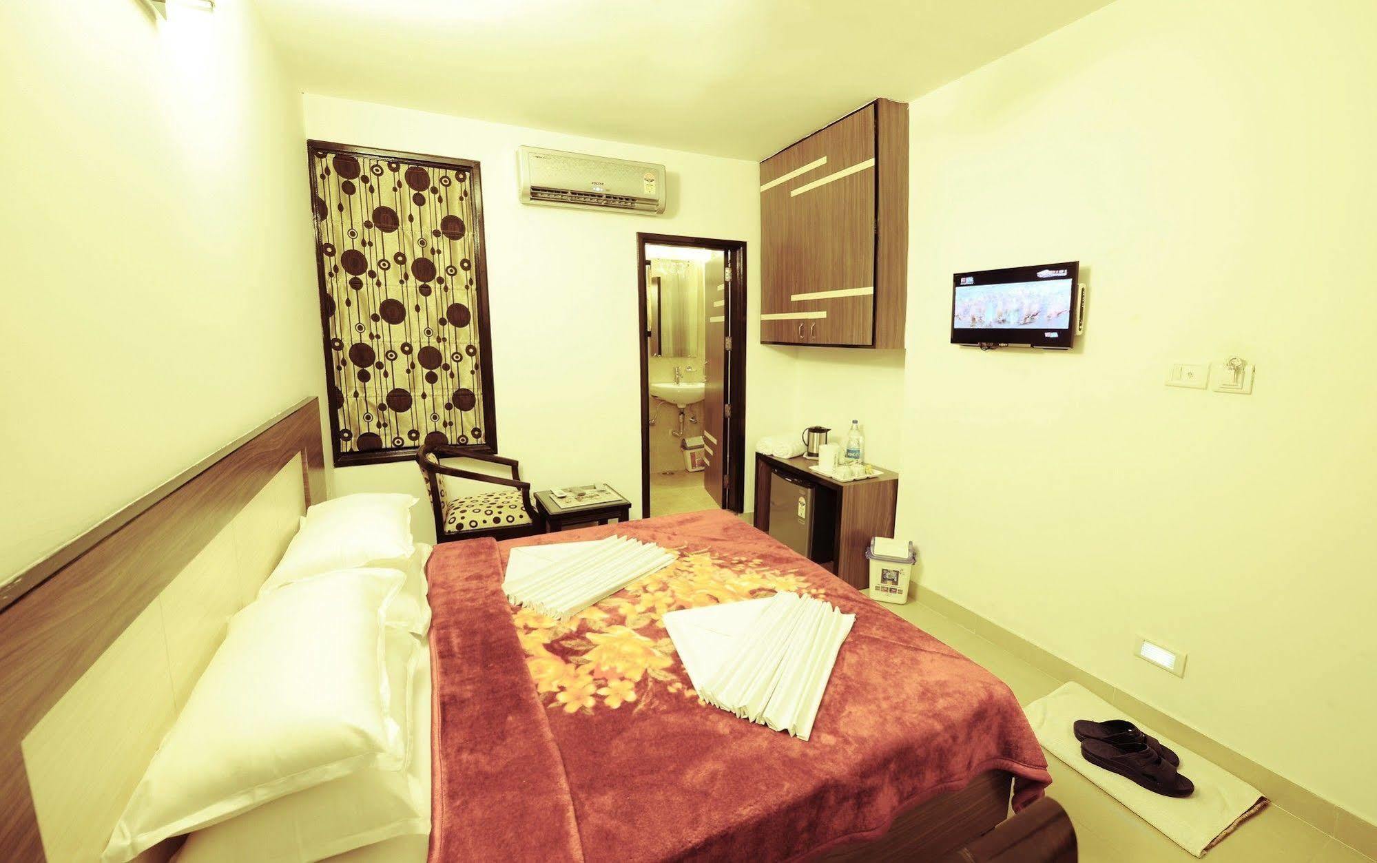 Hkj Residency Hotel