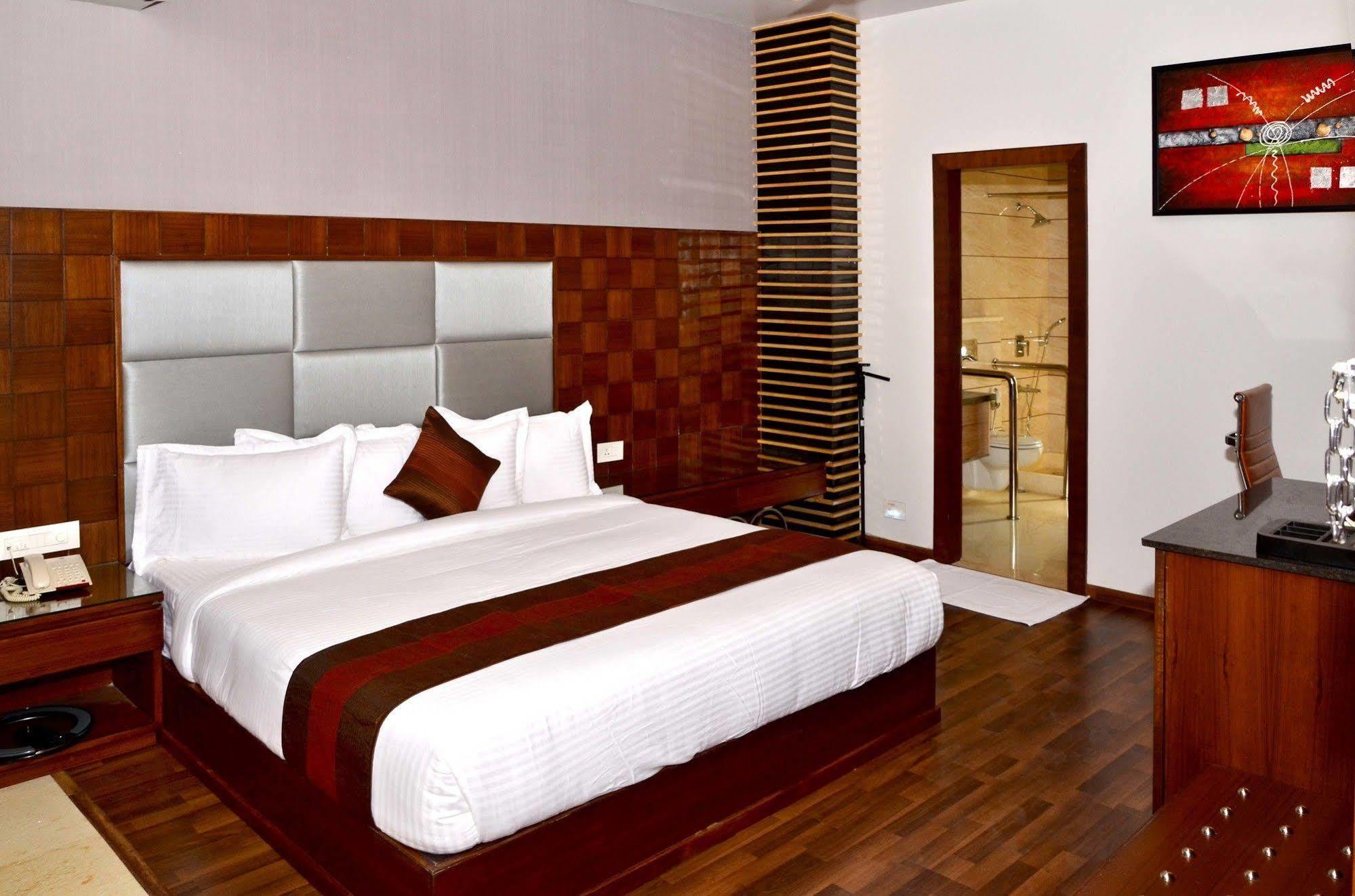 Sawera Grand Amritsar