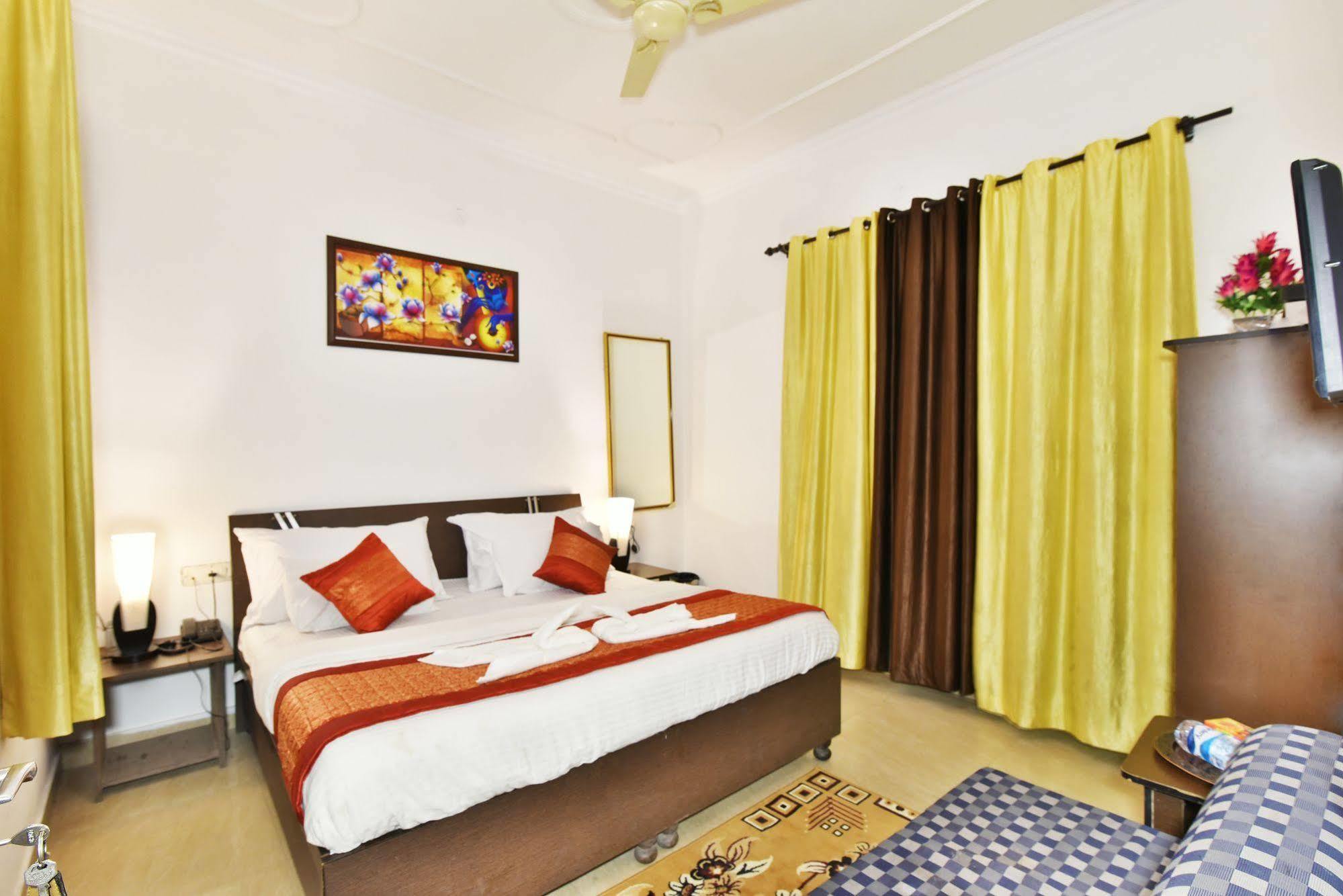 Sham Hotel 2*