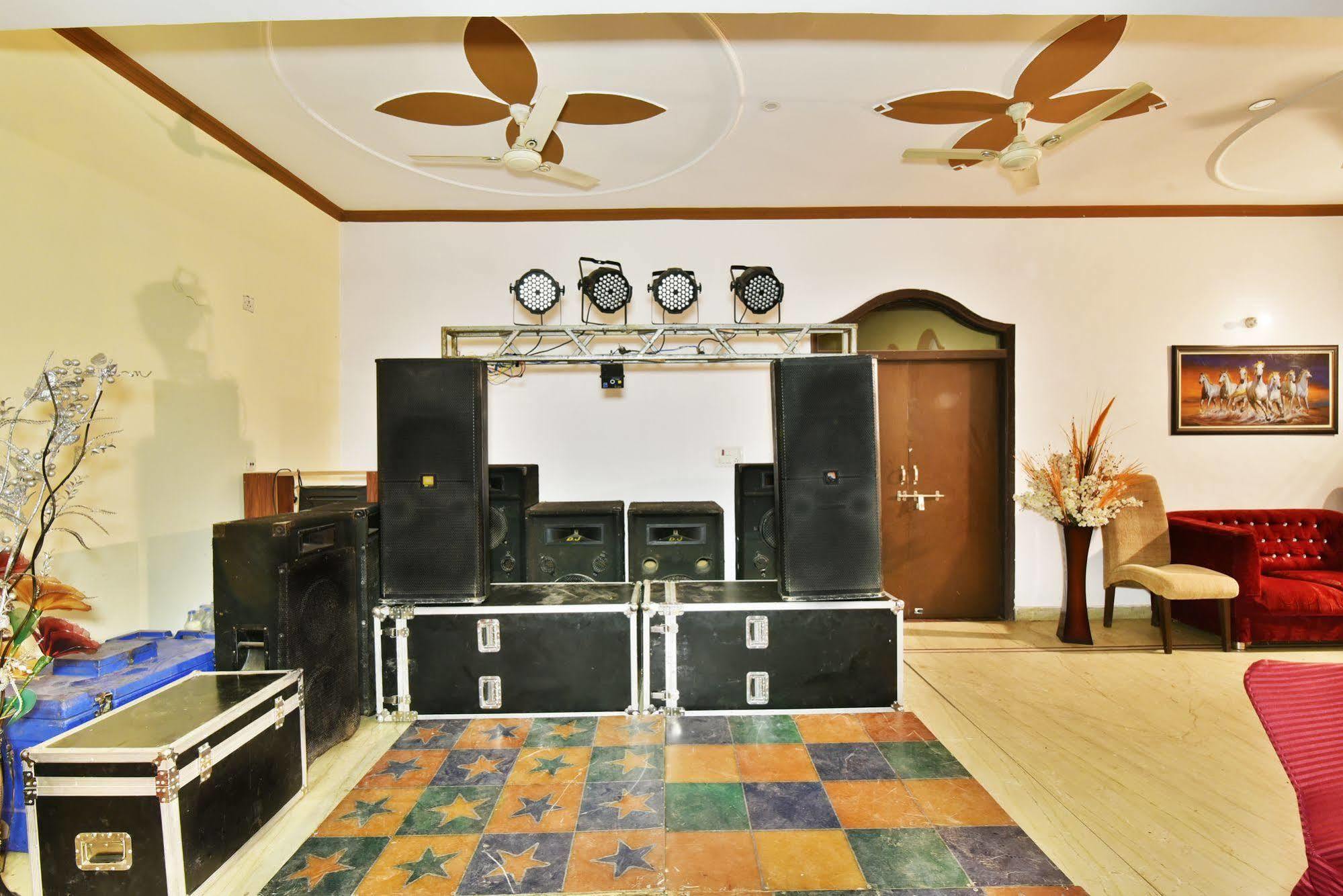 Sham Hotel Amritsar