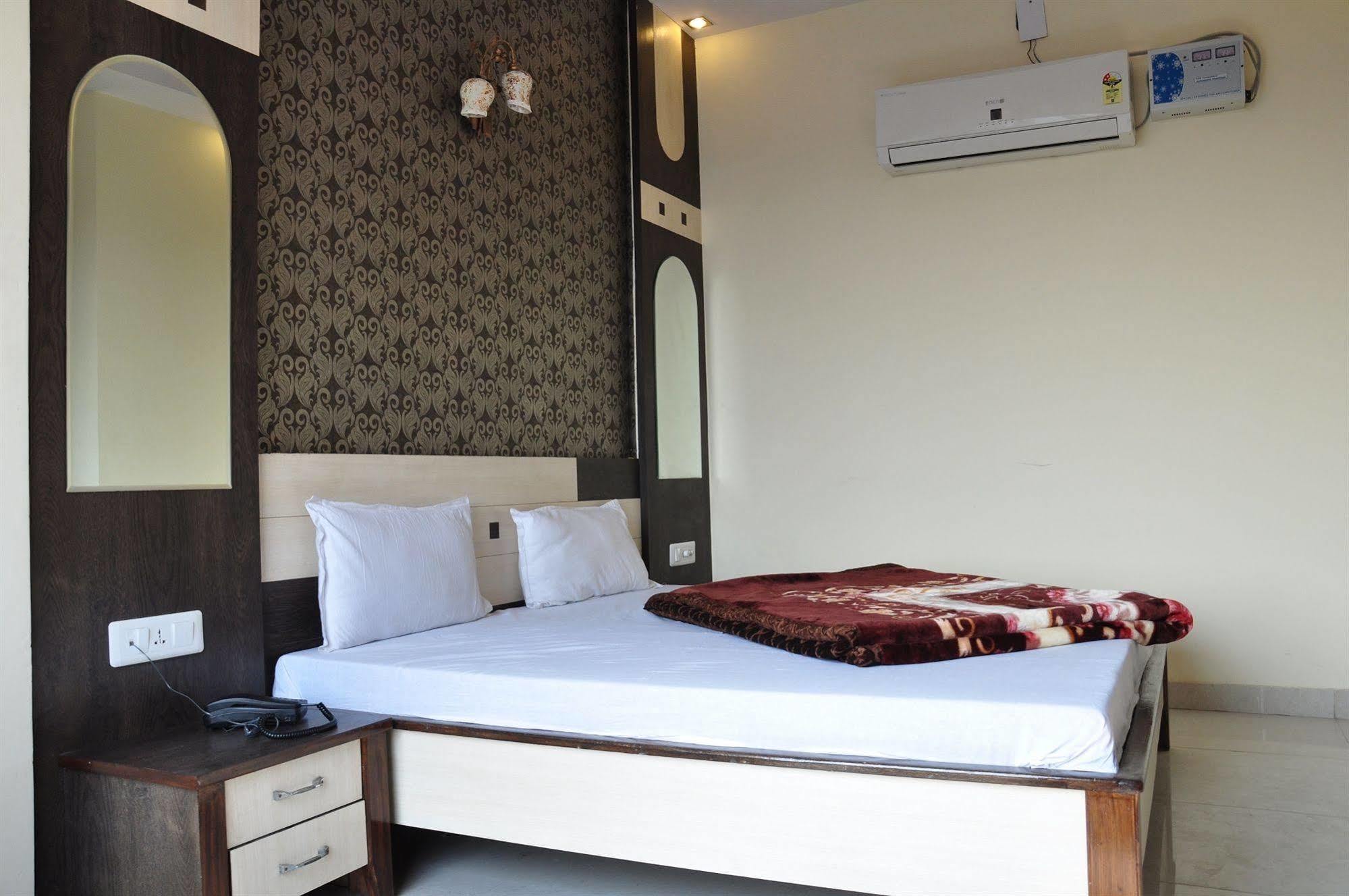 Hotel Robin 3*