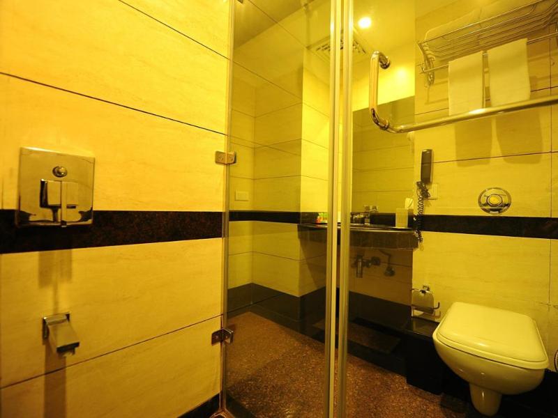 Hk Clarks Inn,