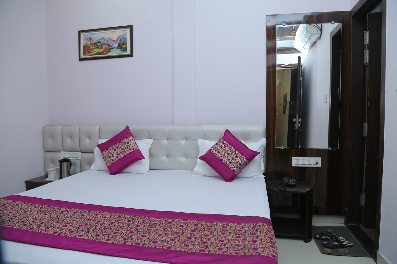 Hotel Golden Dreams