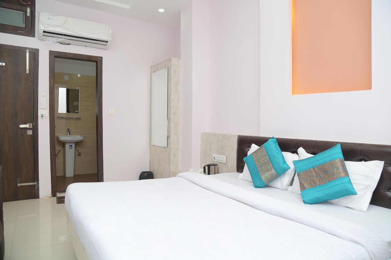Golden Dreams Hotel