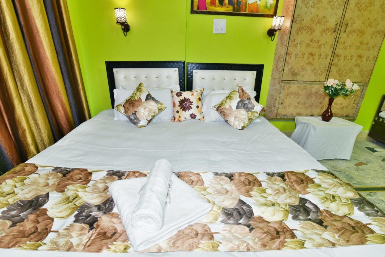 Wow Backpackers Hostel Amritsar
