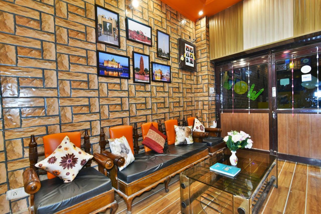 Wow Backpackers Hostel