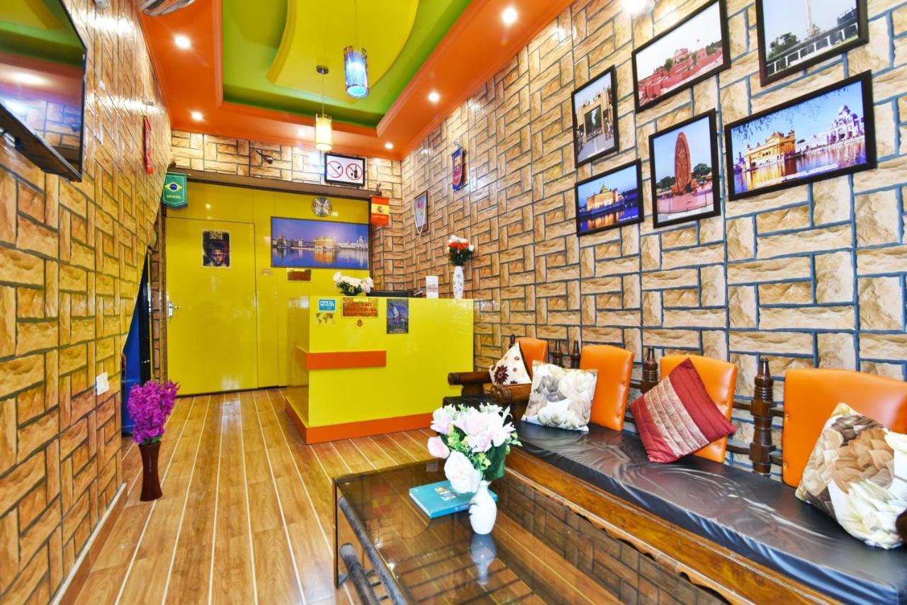 Wow Backpackers Hostel
