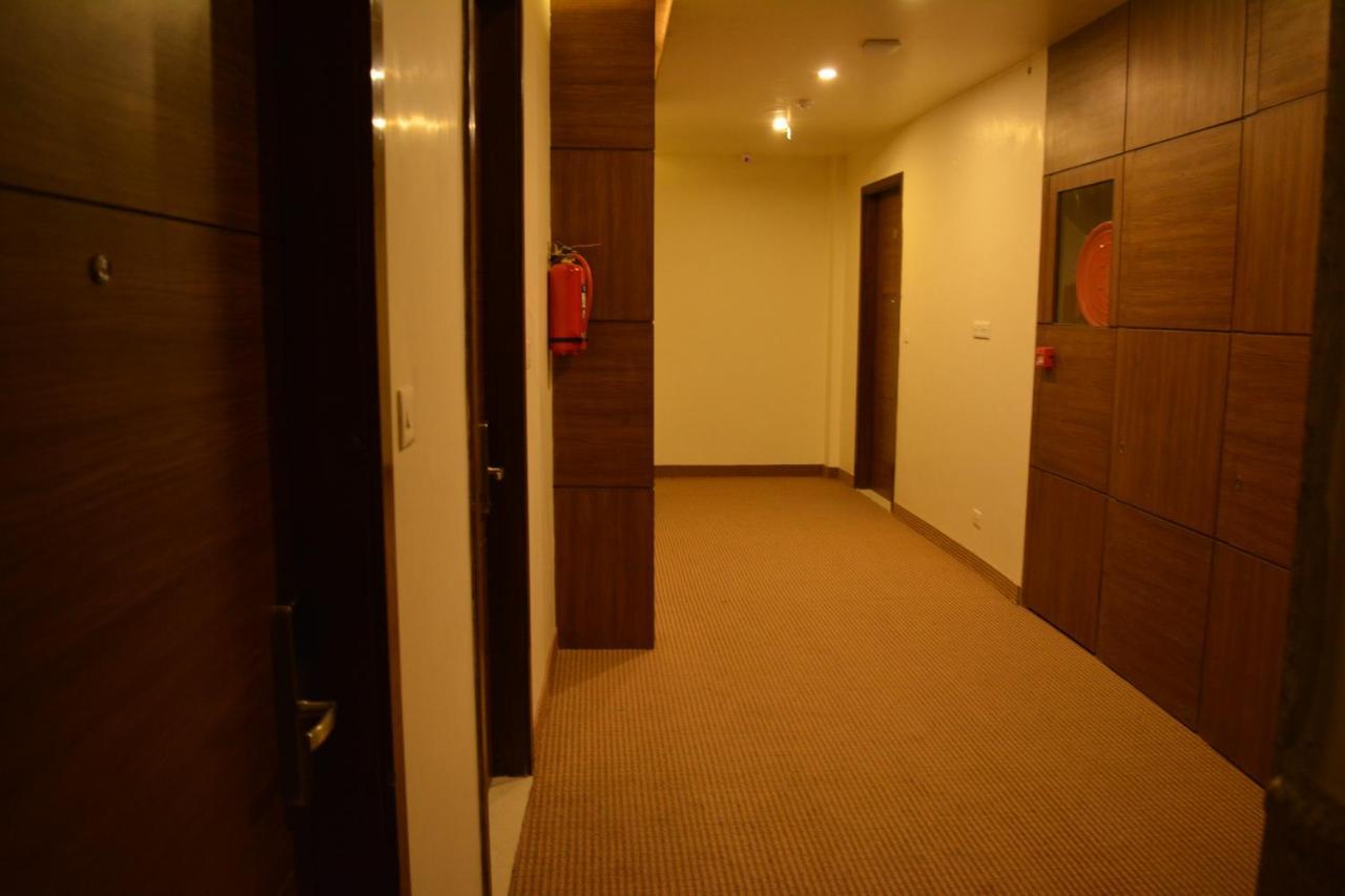 Regal Hotel 3*