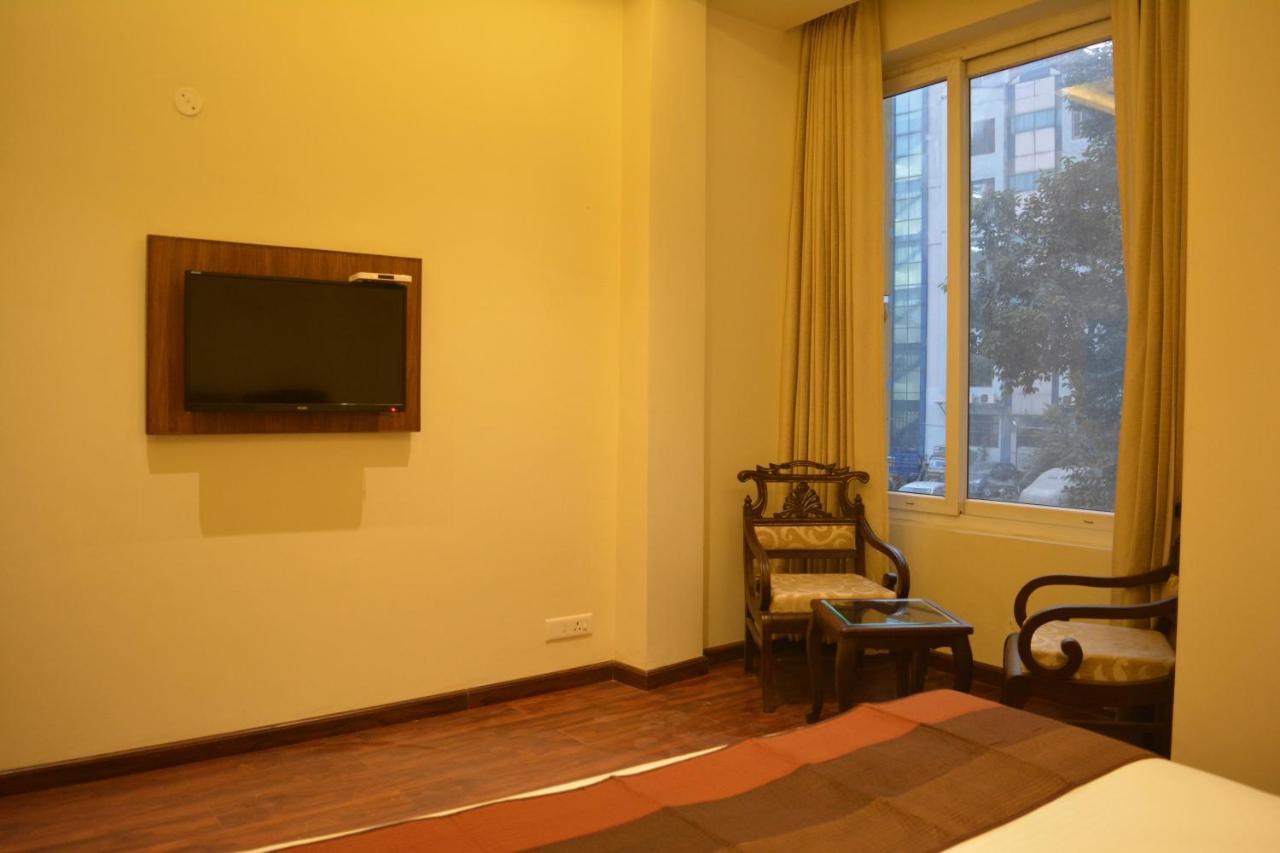 Regal Hotel 3*
