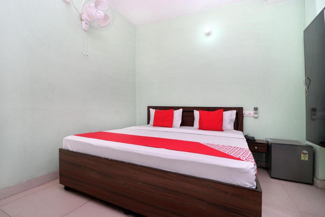 Oyo 26665 Choudhary Residency