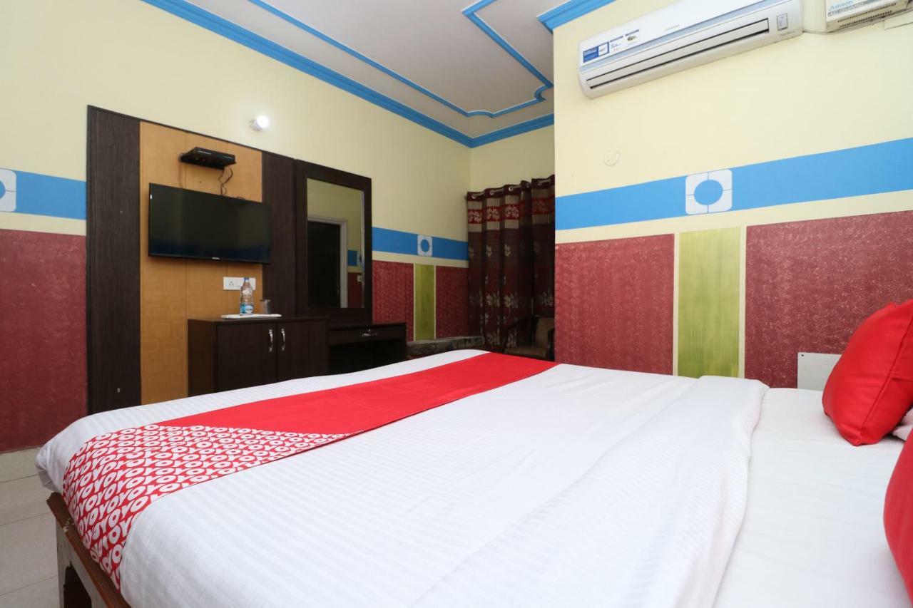 Oyo 30100 Lucky Guest house 2*