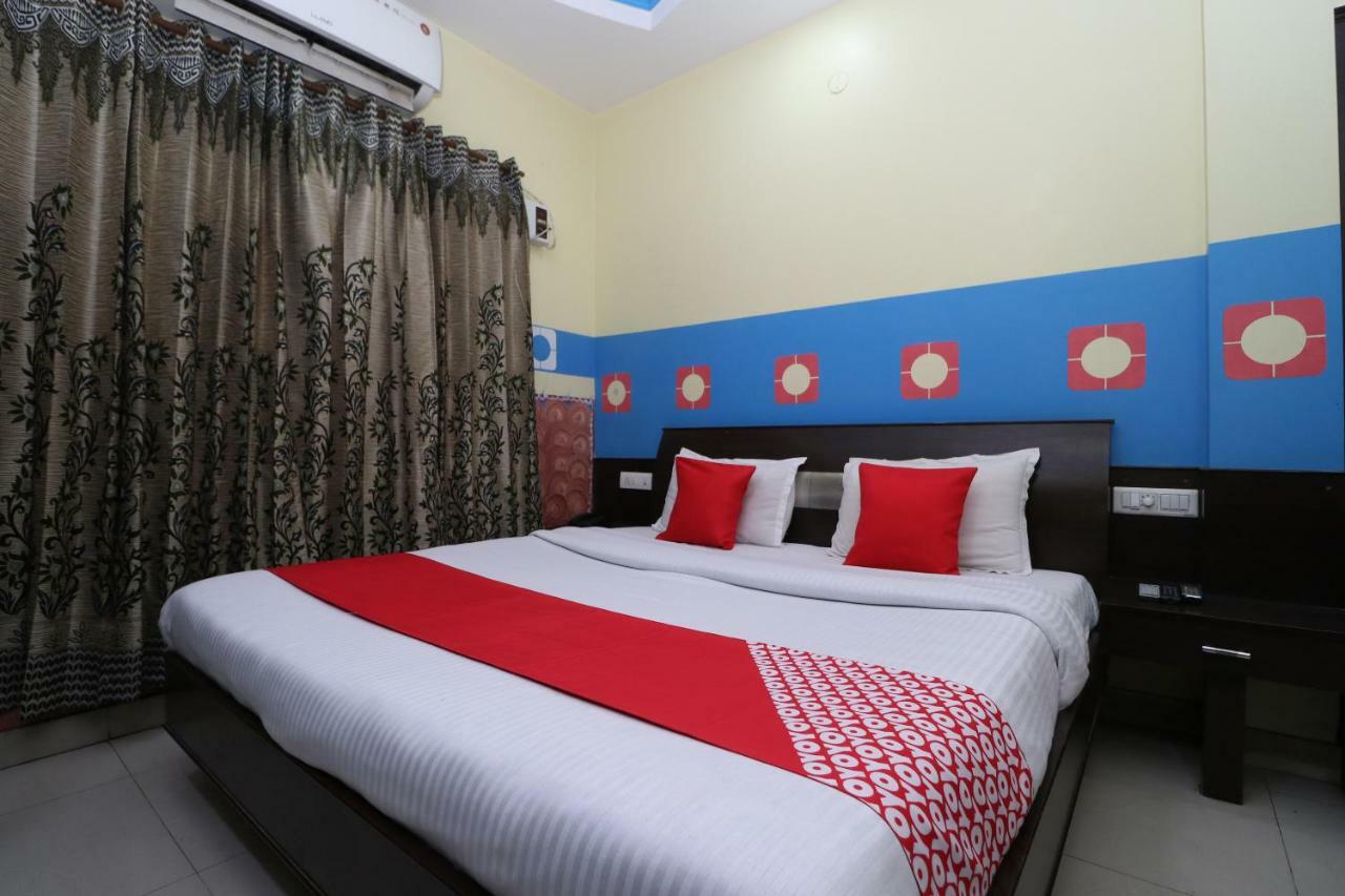 Oyo 30100 Lucky Guest house 2*