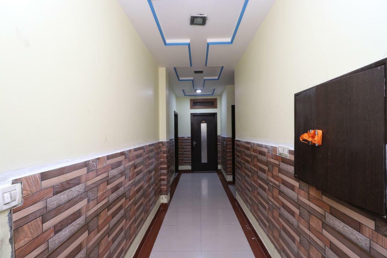 Oyo 30100 Lucky Guest house Amritsar