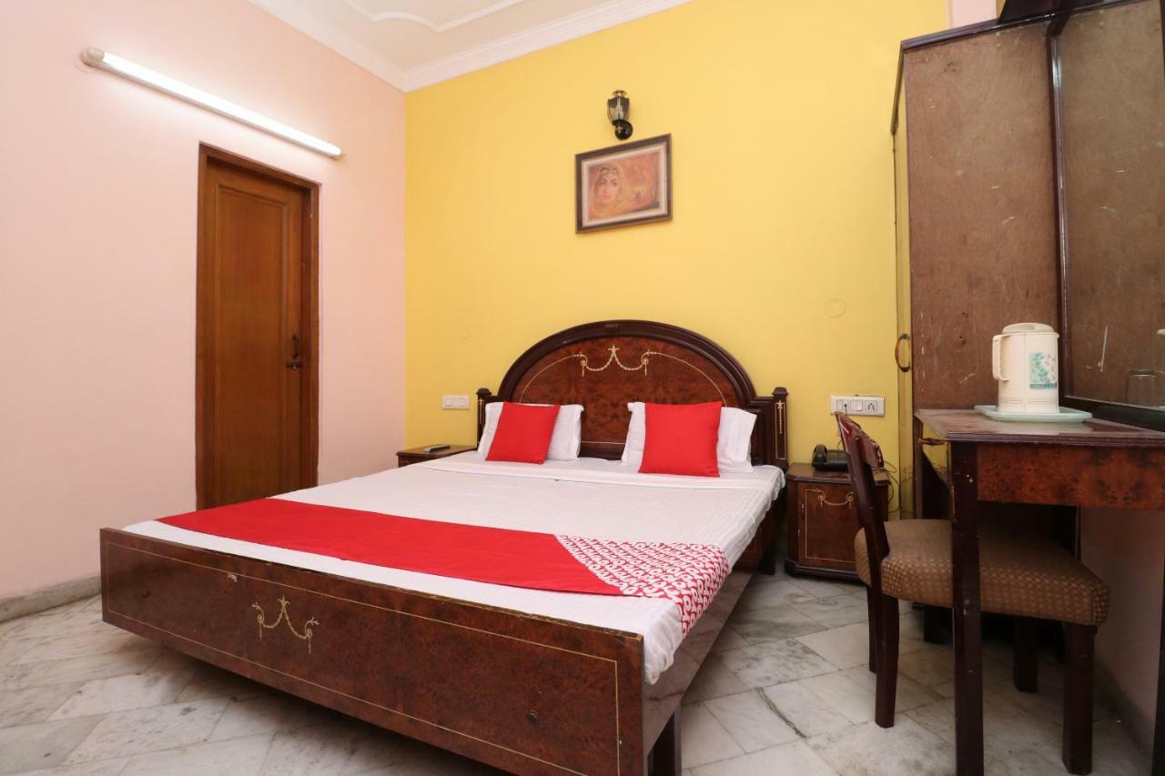 Hotel Vaccinated Staff - Capital O 35965 Kishore Castle 3*