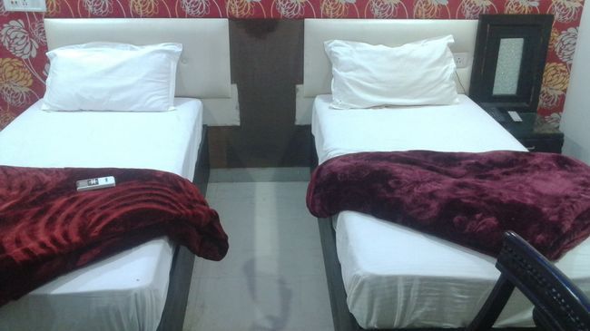 Park Side Navjyoti Hotel
