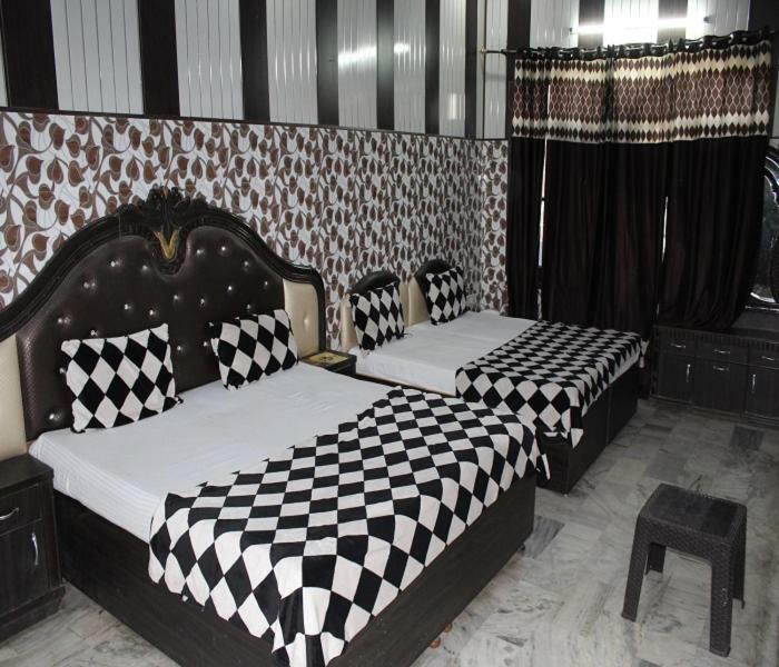 N Pay Hotel Amritsar