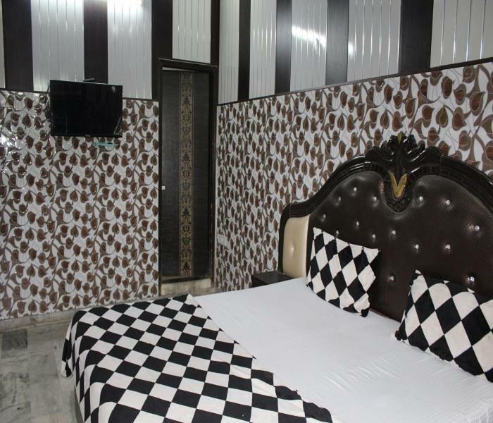 N Pay Hotel Amritsar