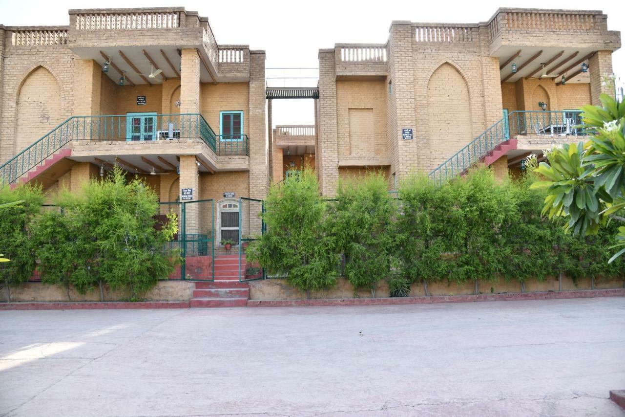 Welcomheritage Ranjitvilas Resort