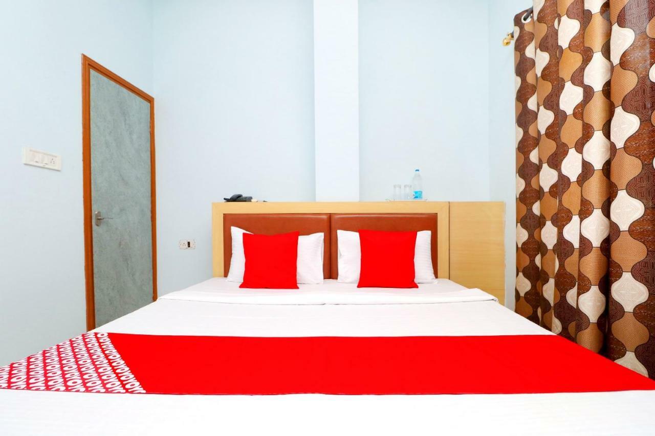 Oyo 43966 Jaura Hotel