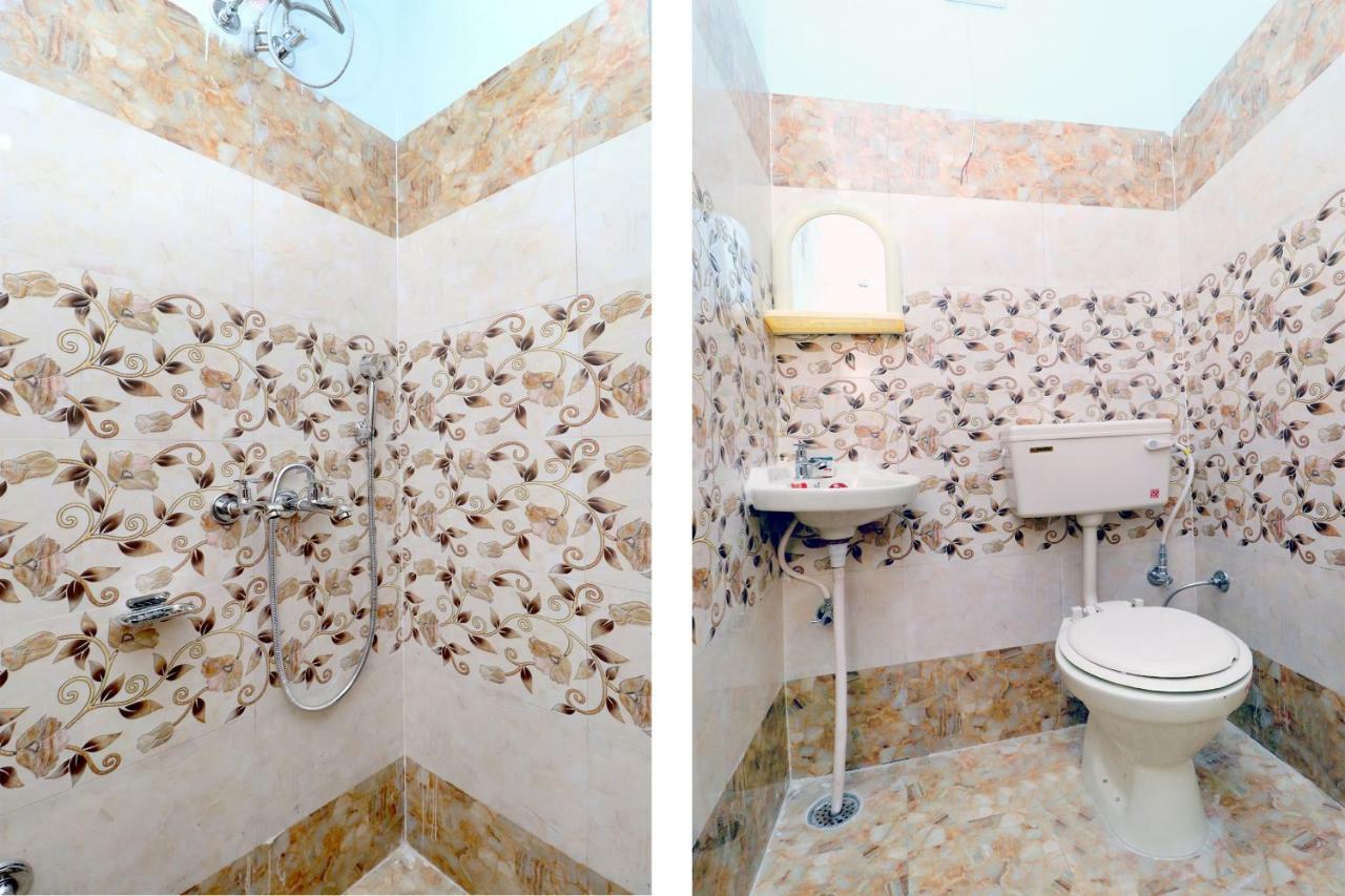 Oyo 43966 Jaura Hotel