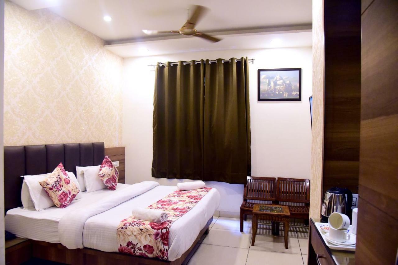D S Hotel Amritsar