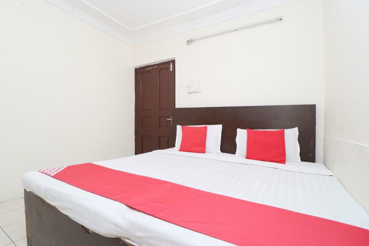 Hotel Oyo 30274 Temple