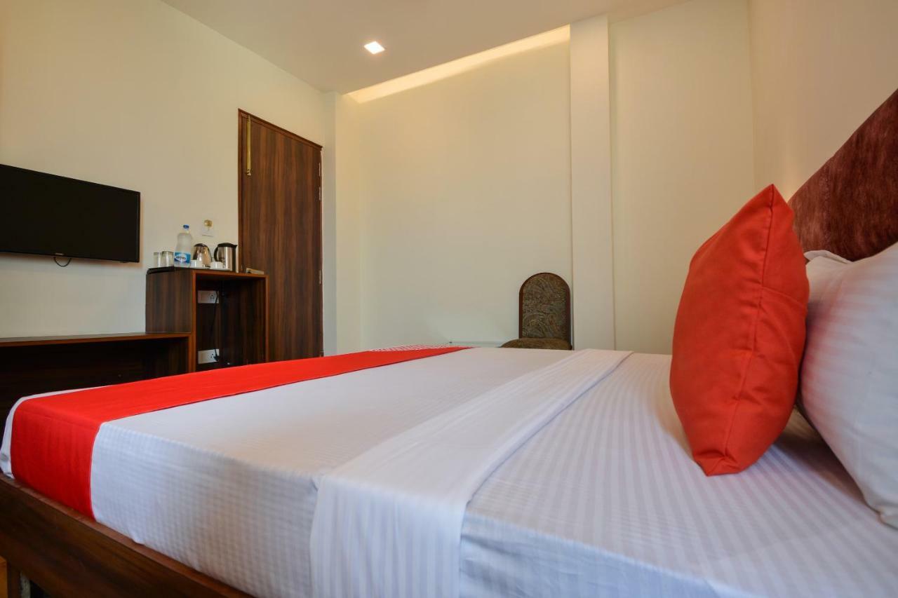 Oyo 47054 The Phoenix House Hotel 3*