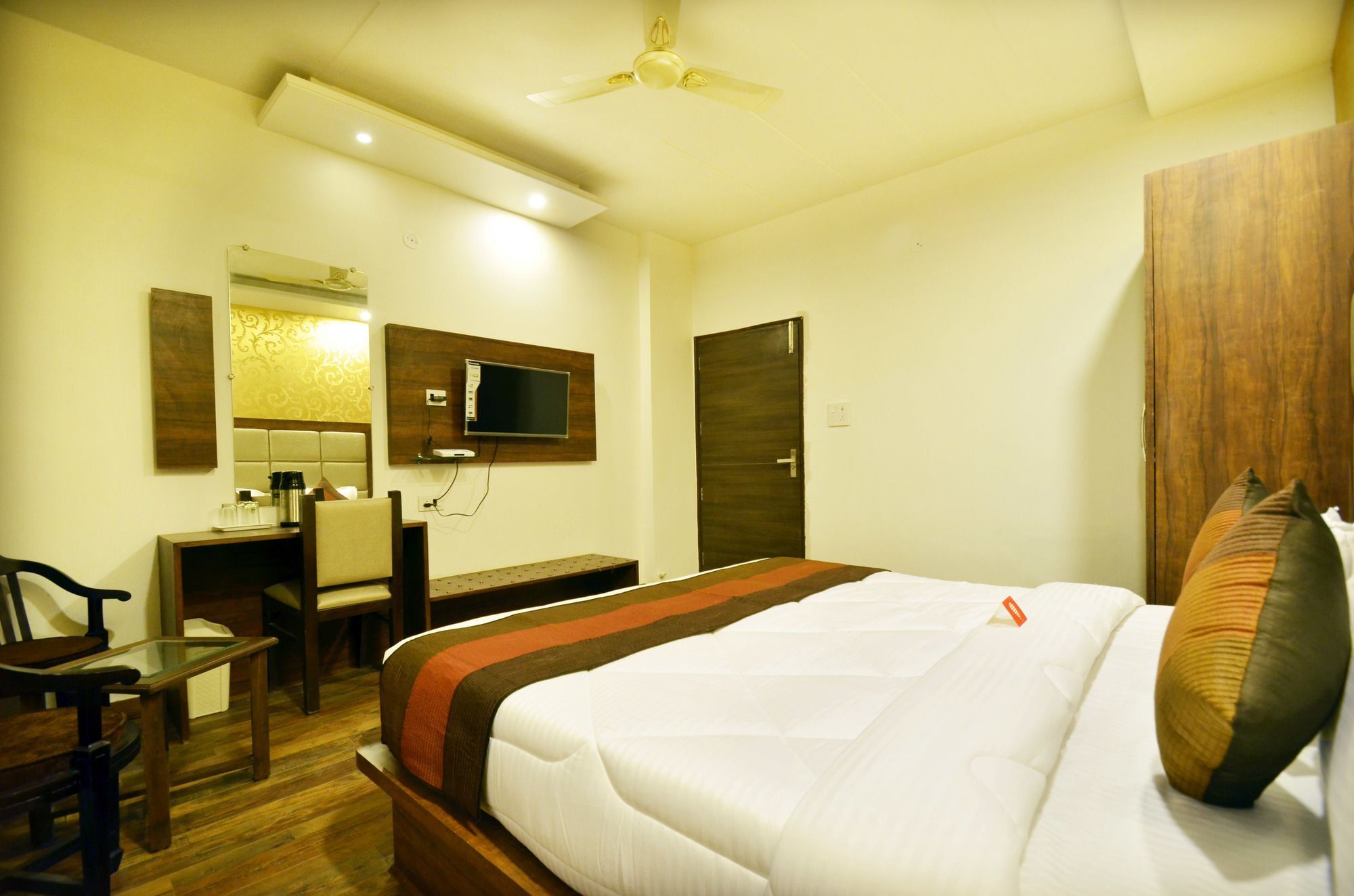Hotel Hollywood Heights Near Railway Station Amritsar