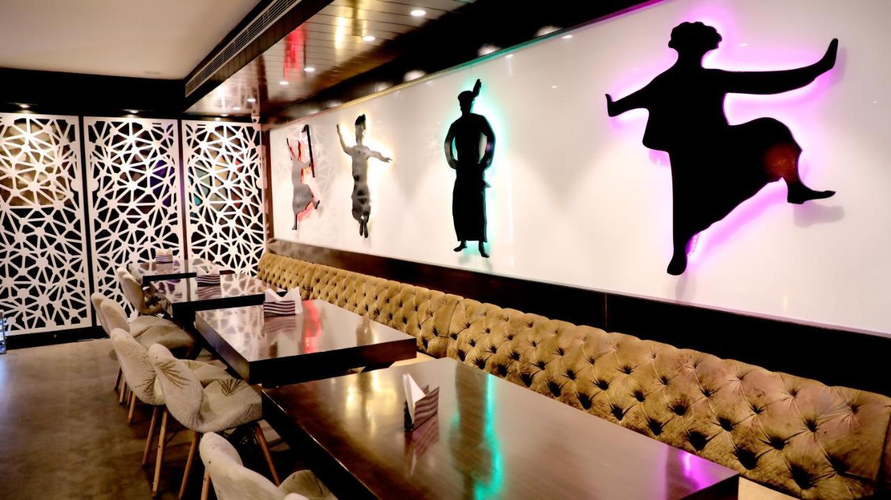Hotel Stamps Golden Lagoon By Eight Continents - Opposite To Golden Temple Amritsar