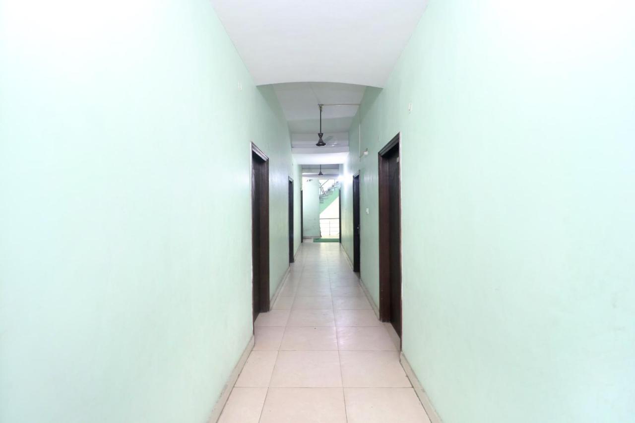 Hotel Oyo 26665 Choudhary Residency 3*