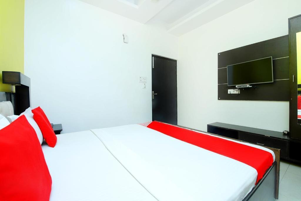 Nanda's Hotel
