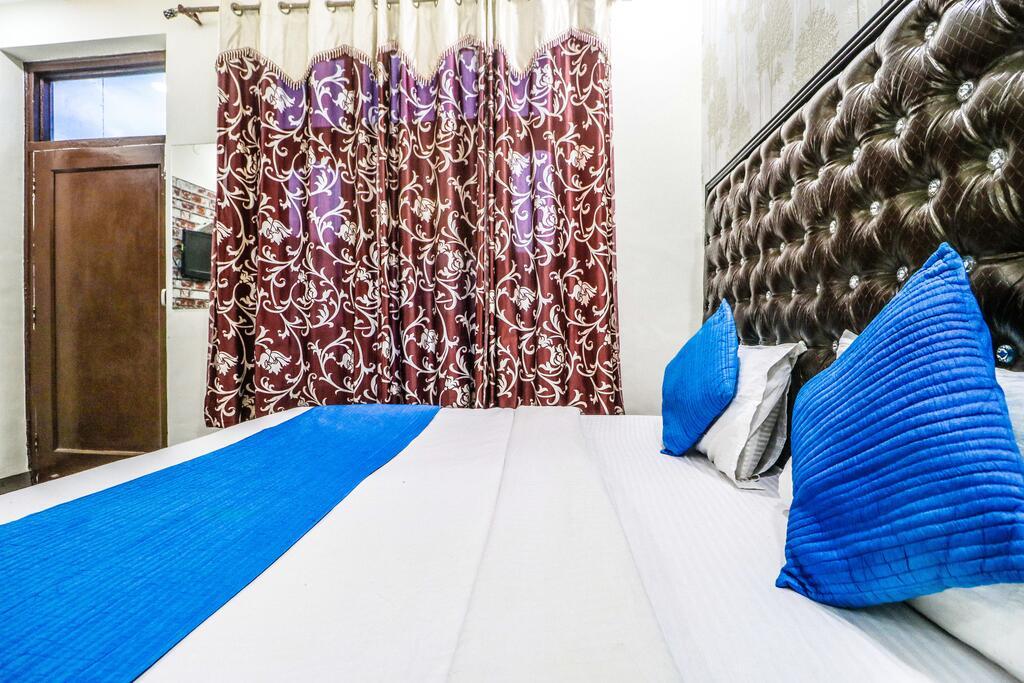 Castle Hotel 3*